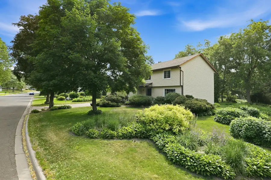 8527 Isle Avenue S, Cottage Grove, MN 55016 - #3
