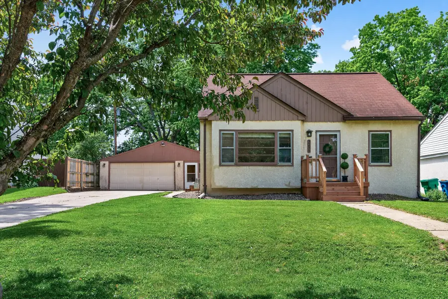 3255 Drew Avenue N, Robbinsdale, MN 55422 - #3