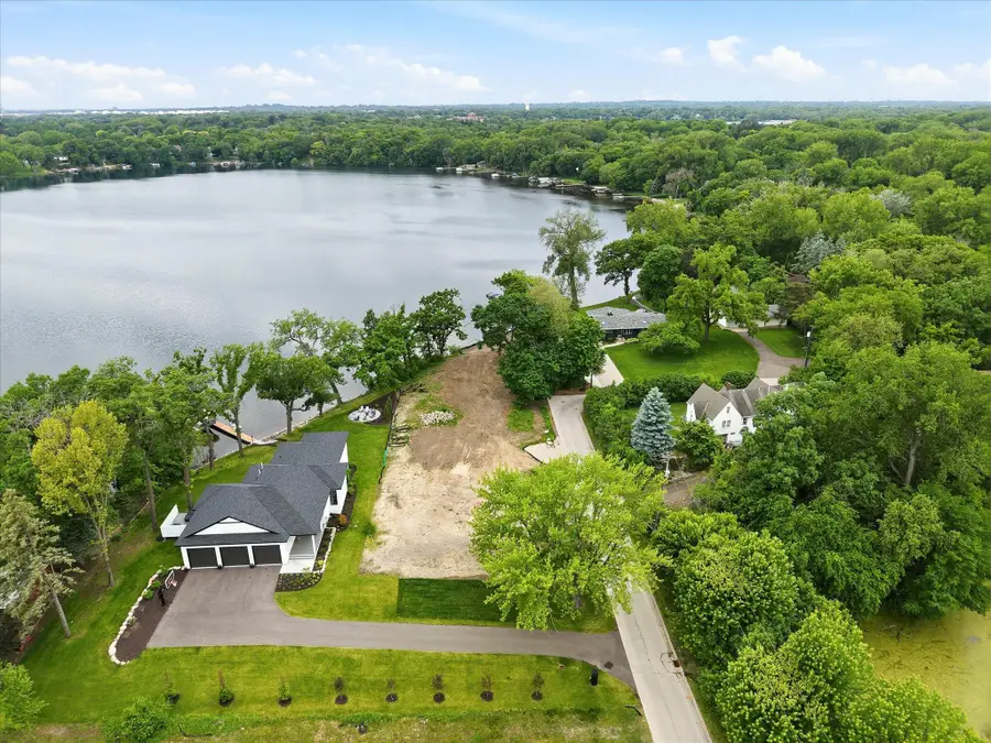 1184 Edgewater Avenue, Arden Hills, MN 55112 - #2