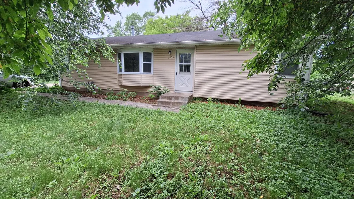 6609 W Broadway Avenue, Brooklyn Park, MN 55428 - #1