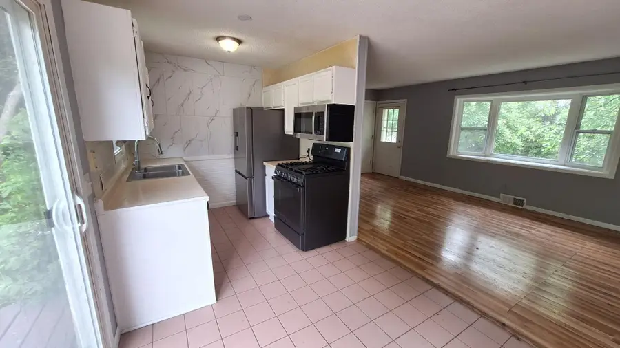 6609 W Broadway Avenue, Brooklyn Park, MN 55428 - #3
