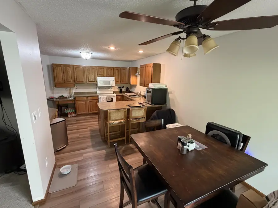 6710 Buckley Circle, Inver Grove Heights, MN 55076 - #2