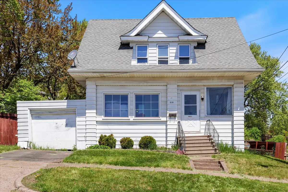 5911 Elinor St, Duluth, MN 55807 - #1