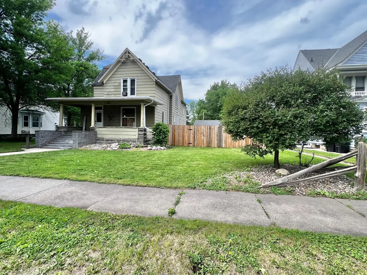 313 E 5th Street, Redwood Falls, MN 56283 - #1