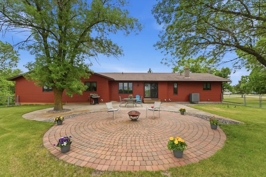 23801 County Road 9 Ne, New London, MN 56273 - #2