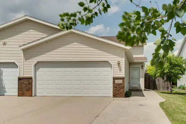 4313 39 1/2 Avenue S, Fargo, ND 58104