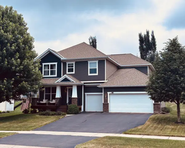 9607 212th Street, Lakeville, MN 55044