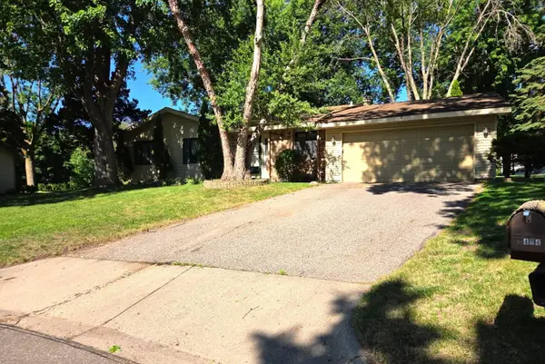 3404 Red Oak Circle N, Burnsville, MN 55337