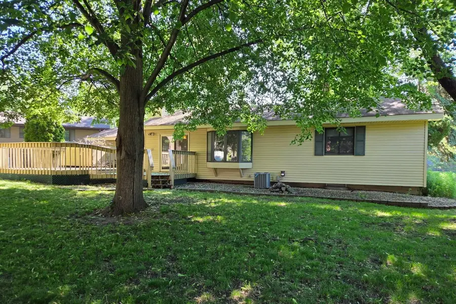 3404 Red Oak Circle N, Burnsville, MN 55337 - #2