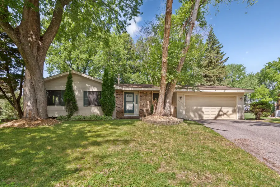3404 Red Oak Circle N, Burnsville, MN 55337 - #3