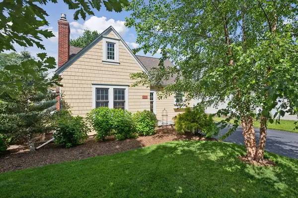 4312 Oakdale Avenue S, Edina, MN 55424