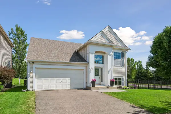 2229 Grimm Road, Chaska, MN 55318