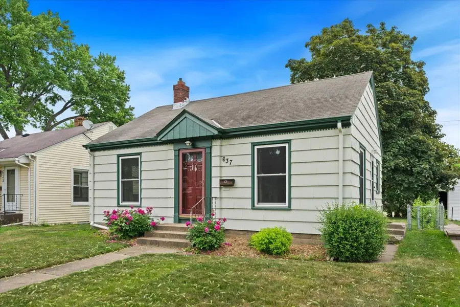 637 7th Avenue S, South Saint Paul, MN 55075 - #2