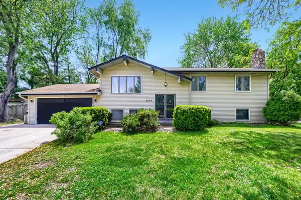 2284 Standridge Avenue, Maplewood, MN 55109