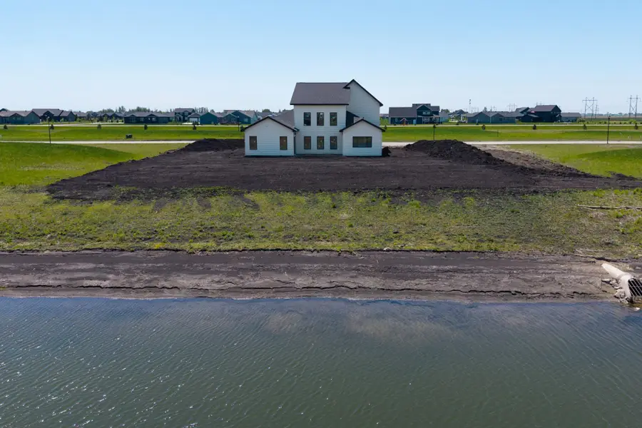 4947 41 Avenue N, Fargo, ND 58102 - #3