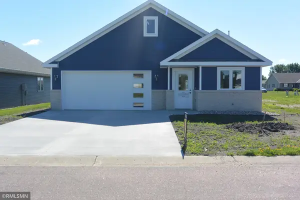 1506 Elsie Drive N, Glencoe, MN 55336