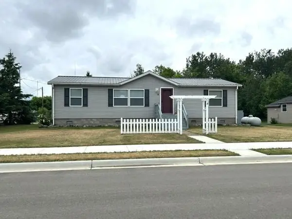 8 6th Avenue Nw, Deer River, MN 56636