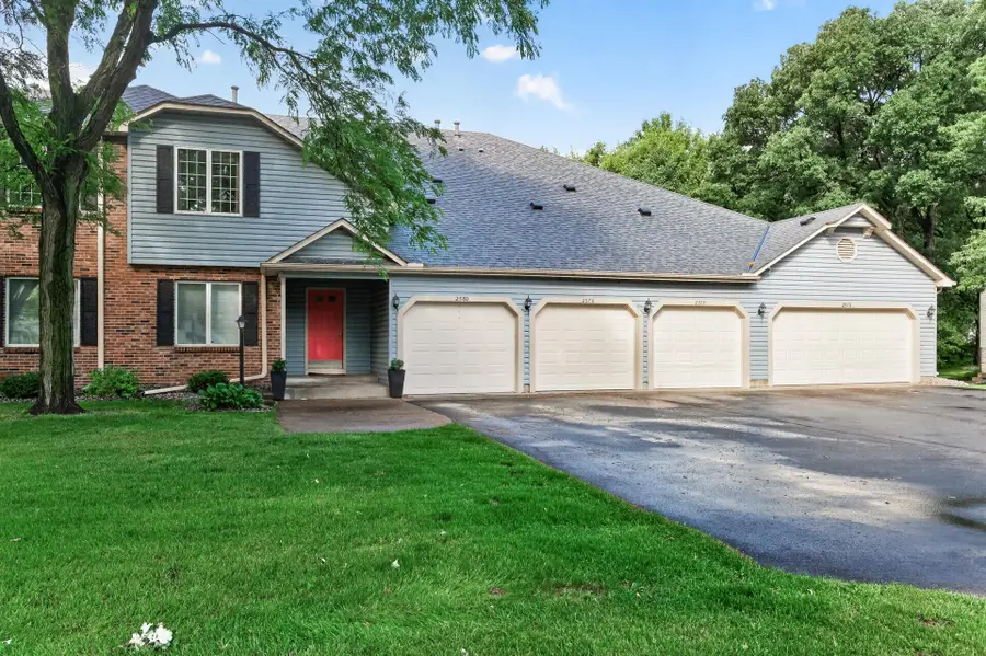 2576 Moundsview Drive #7, Mounds View, MN 55112 - #2