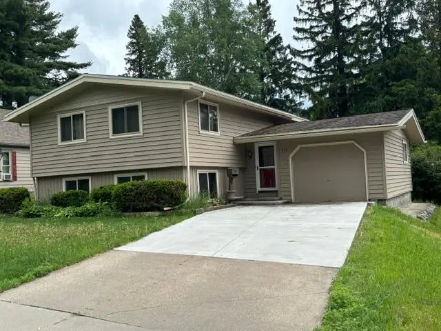 316 NE 8th Street, Grand Rapids, MN 55744 - #1