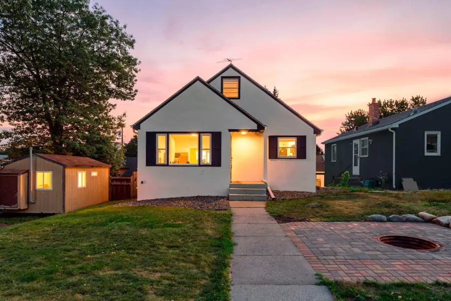 513 9th Avenue S, South Saint Paul, MN 55075 - #2