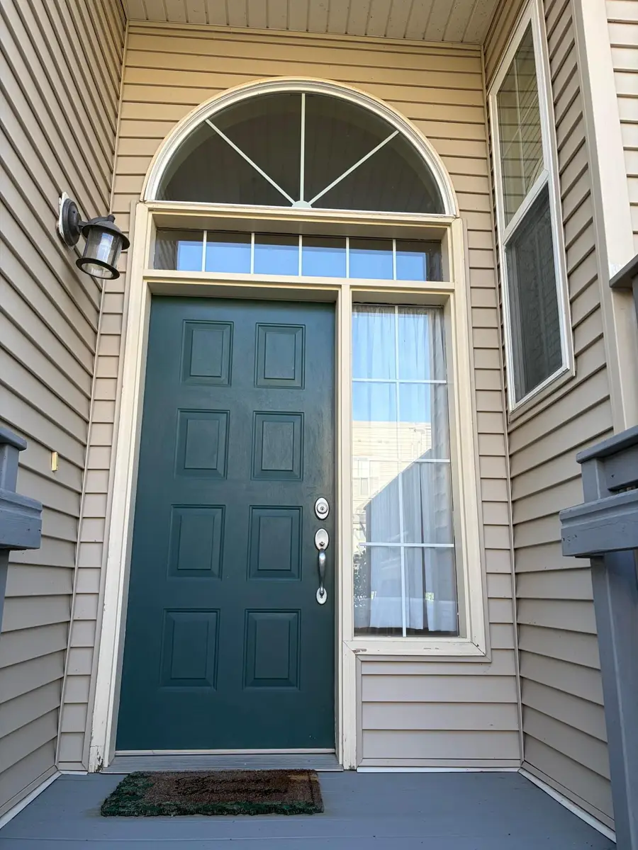 8138 Oakview Circle N, Maple Grove, MN 55369 - #2