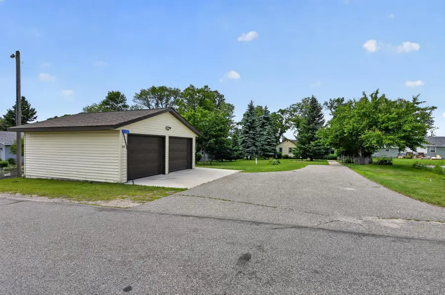 1103 S Darling Drive Nw, Alexandria, MN 56308 - #2