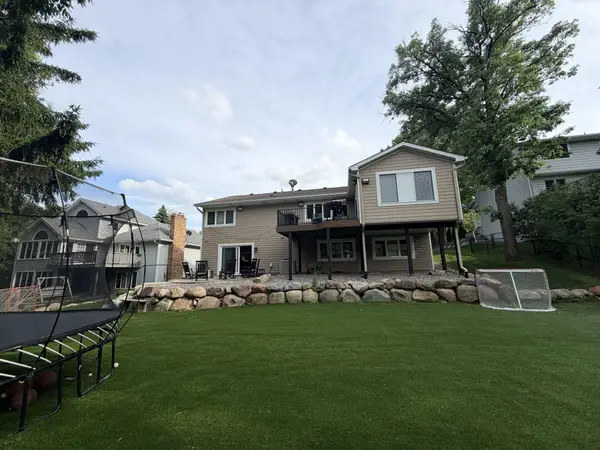 3042 12th Street Nw, New Brighton, MN 55112
