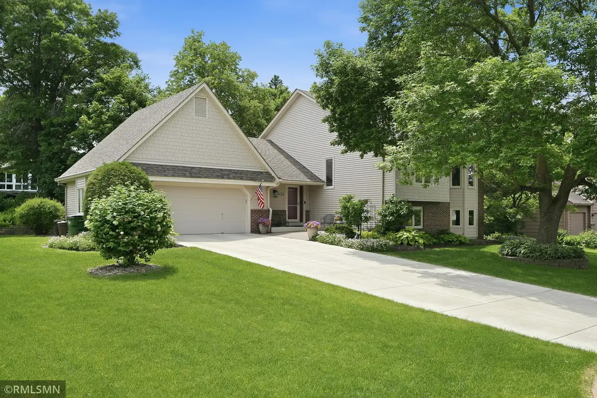 1426 Colleen Avenue, Arden Hills, MN 55112 - #1
