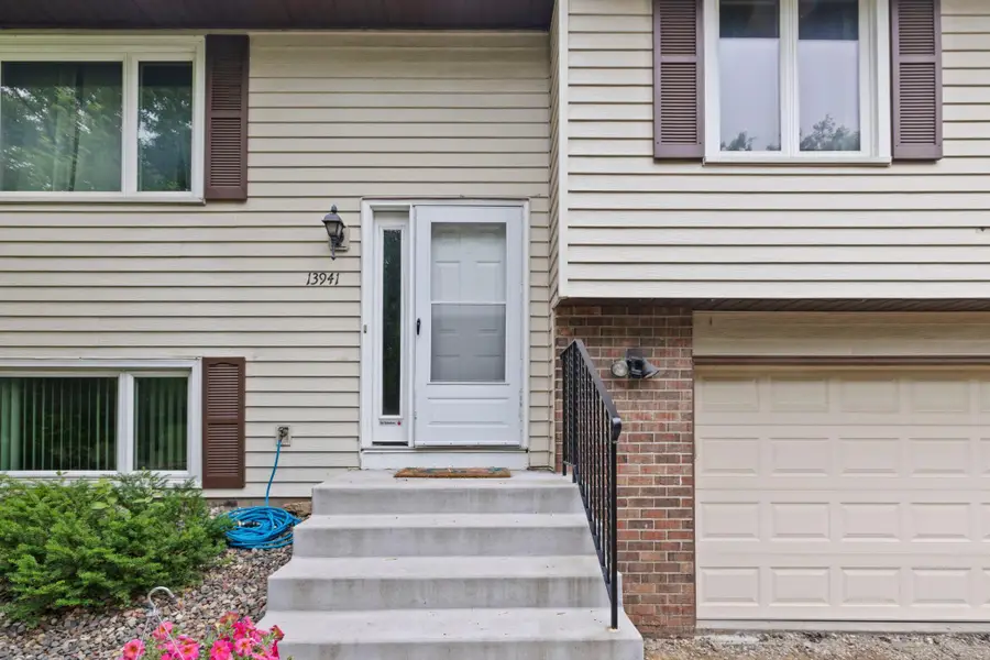 13941 Herald Court, Apple Valley, MN 55124 - #2