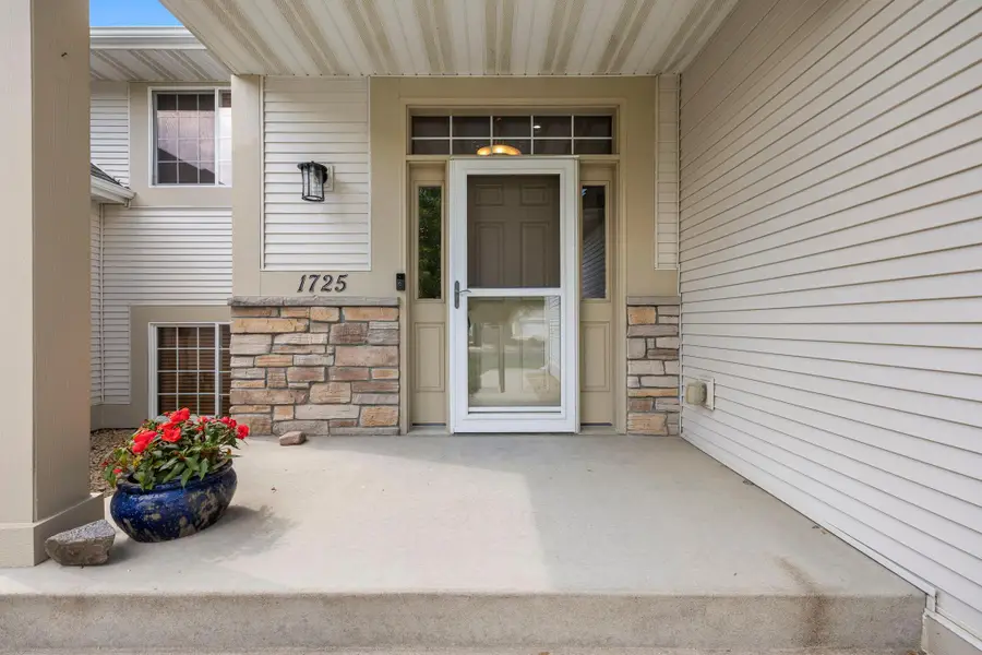 1725 14th Court W, Hastings, MN 55033 - #2