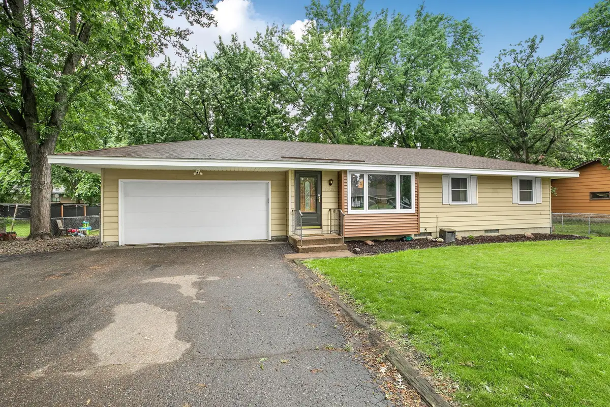 10136 Dogwood Street Nw, Coon Rapids, MN 55448 - #1