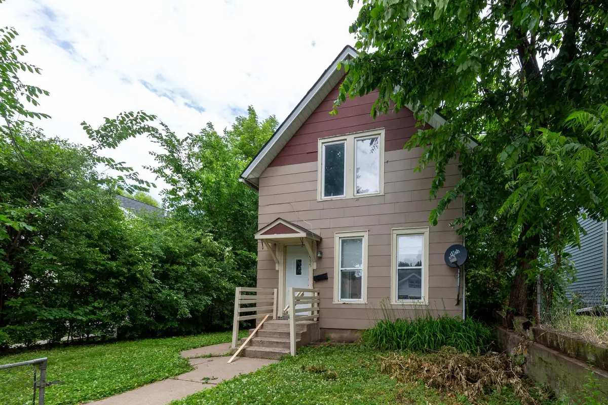 955 Wilson Avenue, Saint Paul, MN 55106 - #1