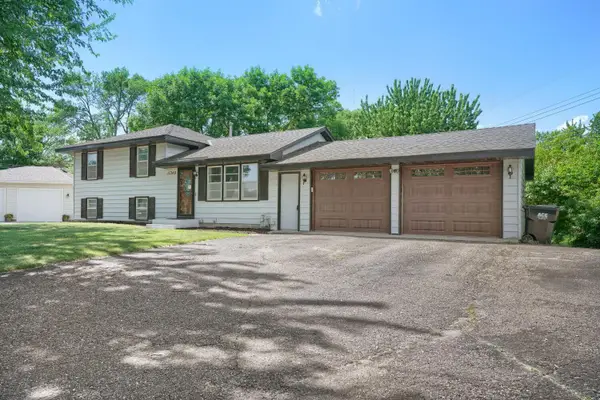 11340 Gladiola Street Nw, Coon Rapids, MN 55433