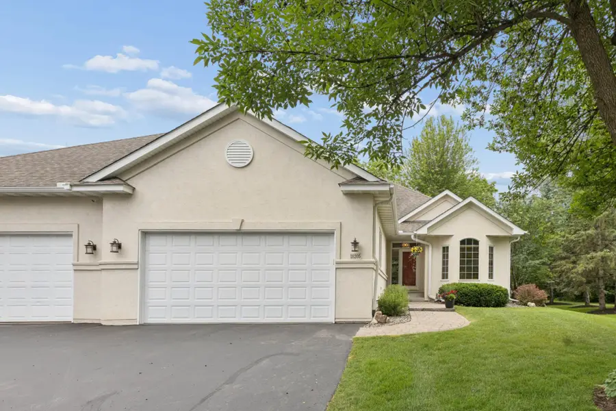 18205 39th Avenue N, Plymouth, MN 55446 - #2