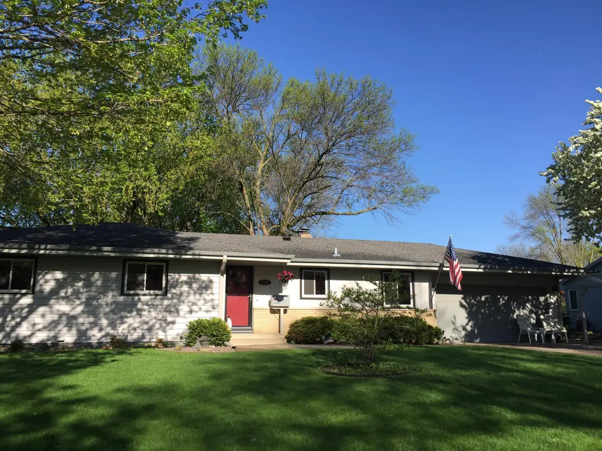2145 Zealand Avenue N, Golden Valley, MN 55427 - #1