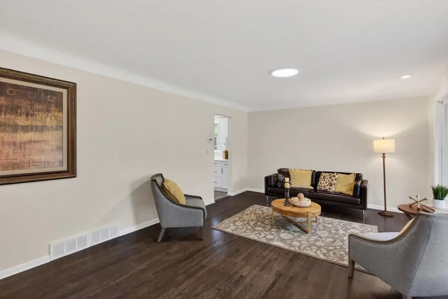 1607 Clarence Street, Saint Paul, MN 55106 - #2