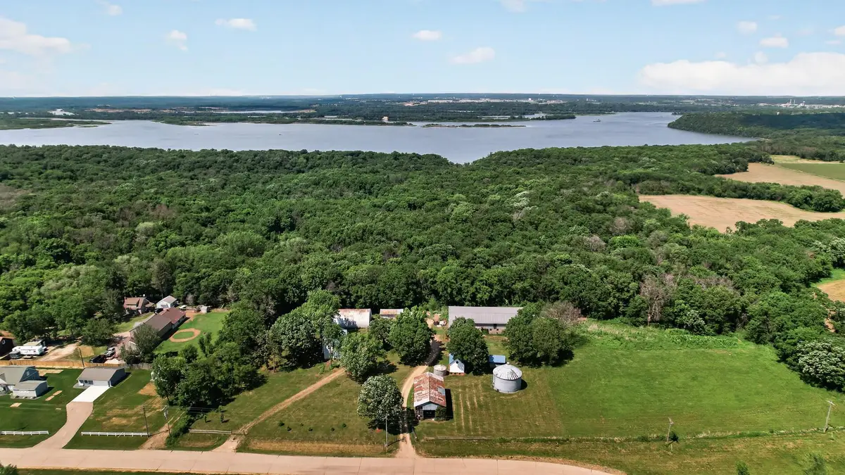 7635 Mississippi Trail, Hastings, MN 55033 - #1