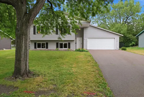 8923 Janero Avenue S, Cottage Grove, MN 55016