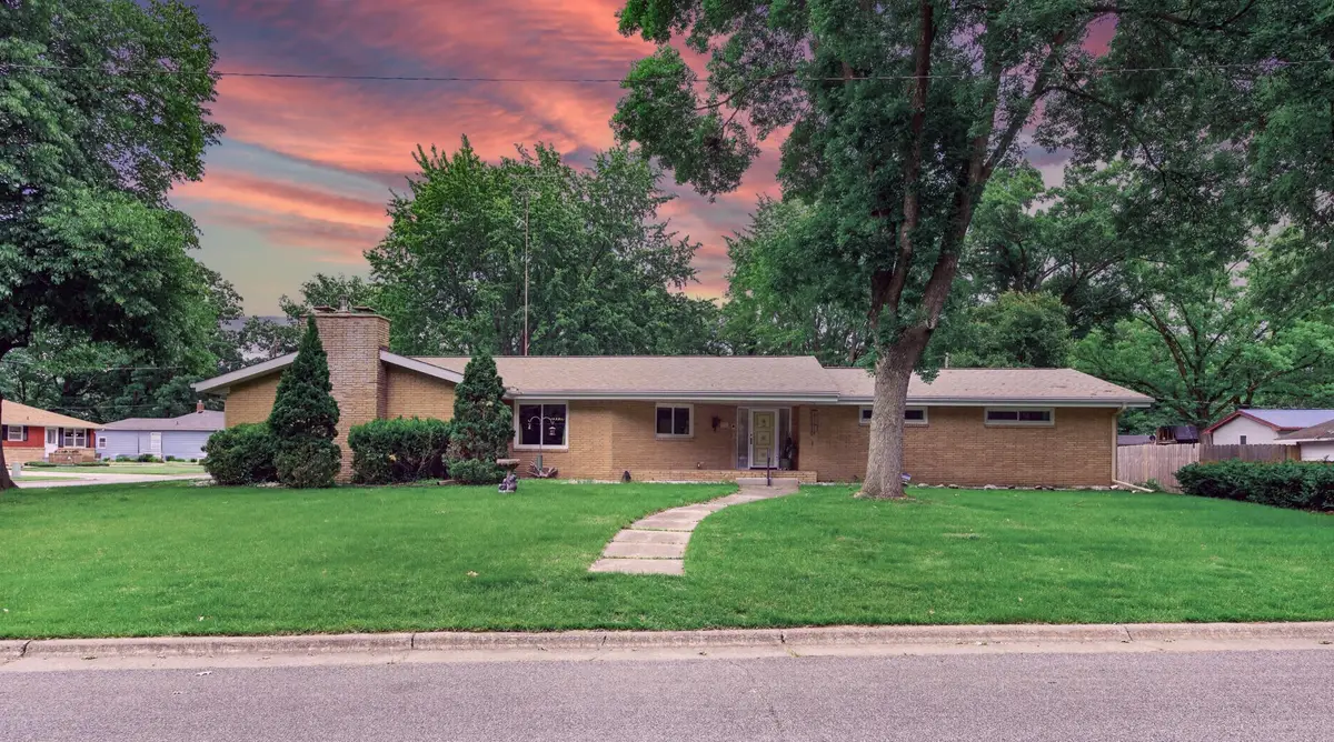 755 3rd Avenue Nw, Milaca, MN 56353 - #1