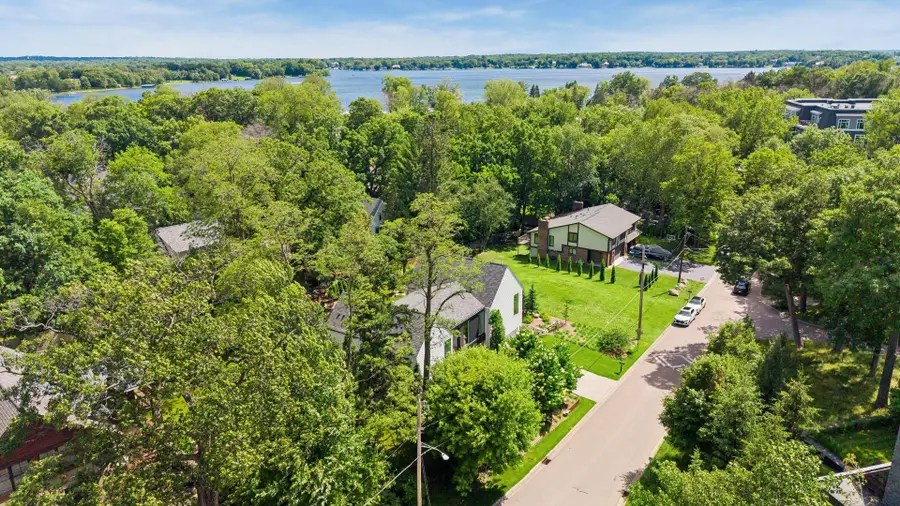 1058 E Circle Drive, Wayzata, MN 55391 - #3