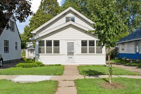 1032 Cumberland Street, Saint Paul, MN 55117
