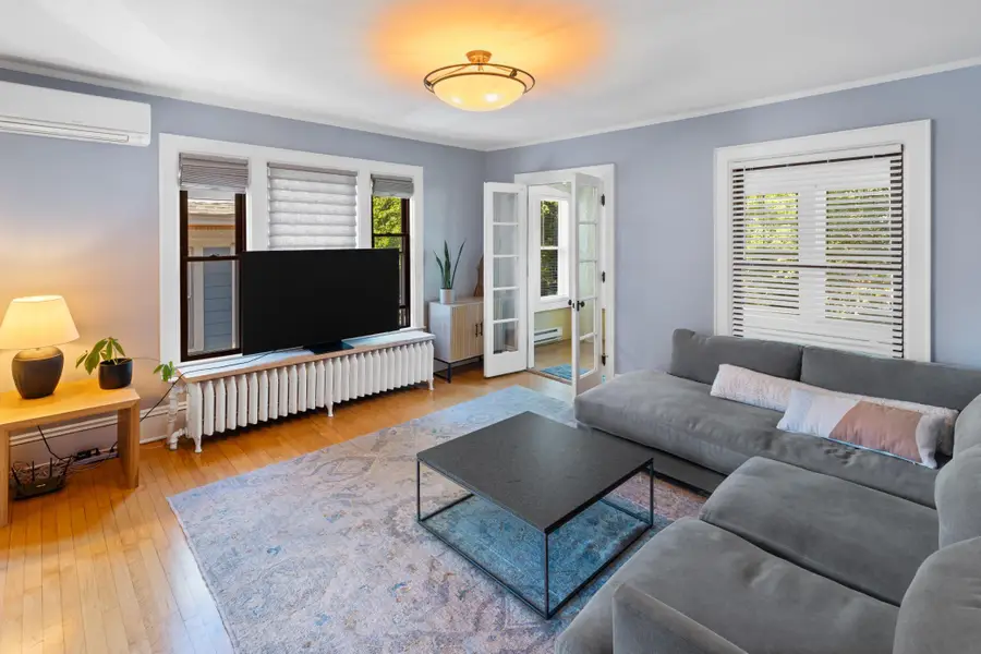 2011 Emerson Avenue S #202, Minneapolis, MN 55405 - #2