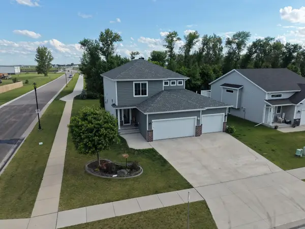 6204 63rd Avenue S, Fargo, ND 58104