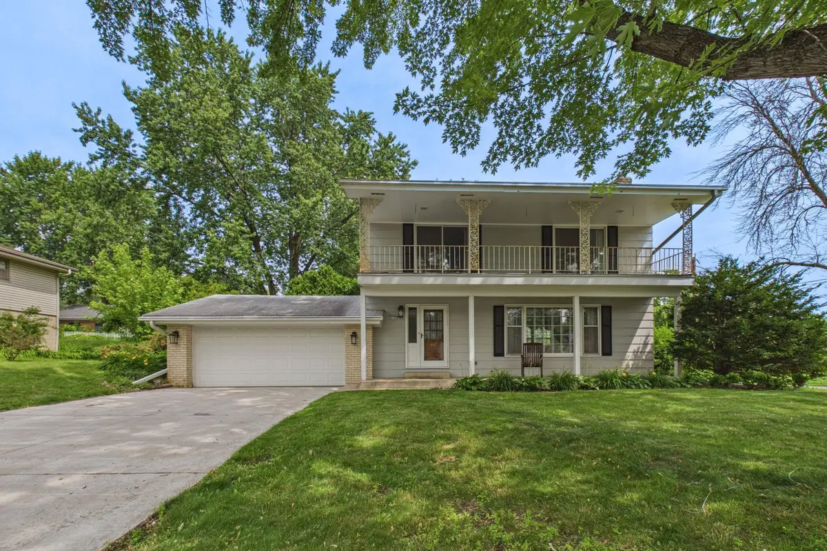 9100 34 1/2 Avenue N, New Hope, MN 55427 - #1