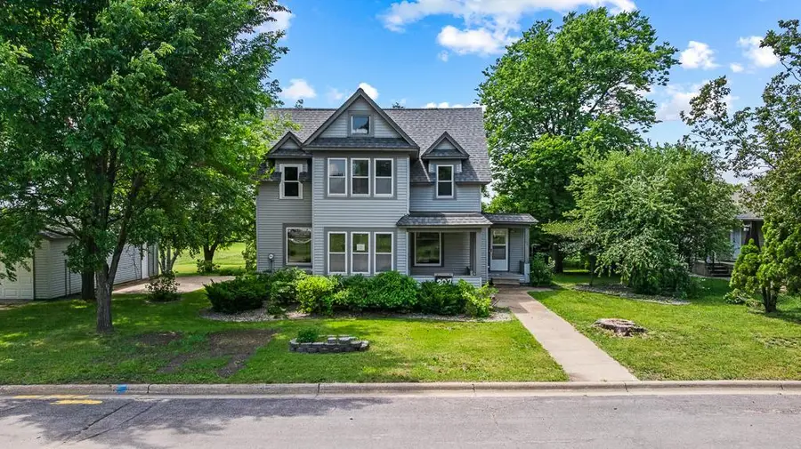 207 S Lake Street, Belview, MN 56214 - #2