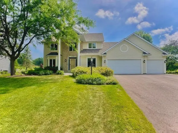 16599 Imperial Court, Lakeville, MN 55044