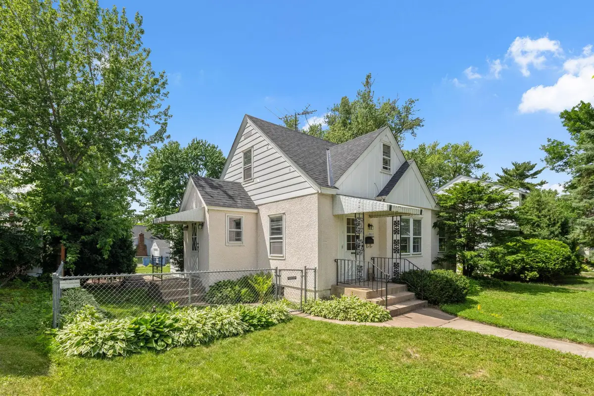 3611 Lee Avenue N, Robbinsdale, MN 55422 - #1