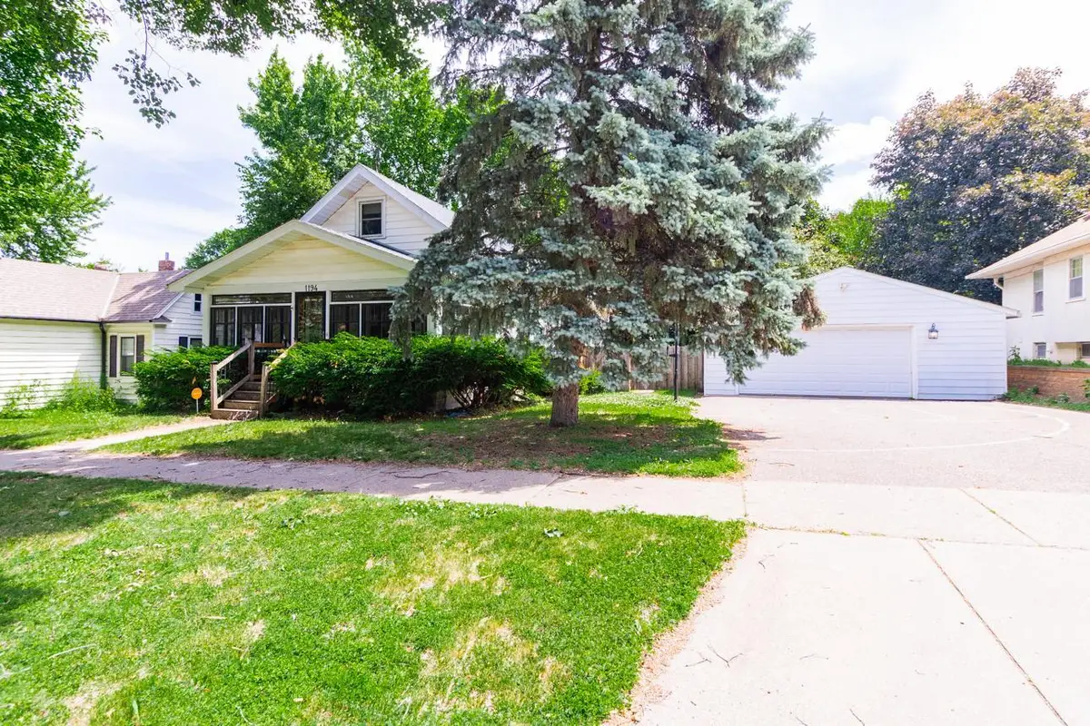 1194 Farrington Street, Saint Paul, MN 55117 - #1