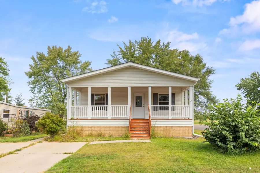 1845 83rd Street W, Inver Grove Heights, MN 55077 - #2