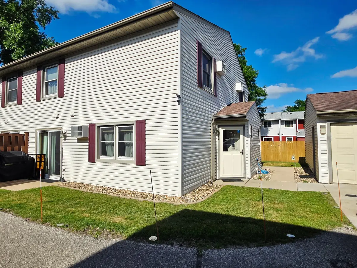 1648 8 1/2 Street Se, Rochester, MN 55904 - #1